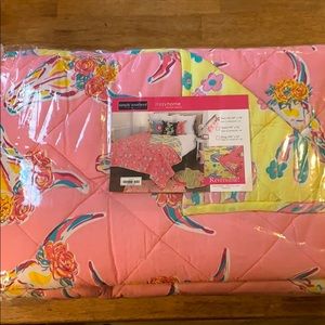 Simply Southern Reversible Twin Quilt Set